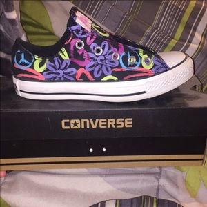 Flower converse